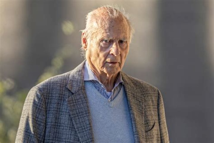 Discover The Number Of Children Tom Girardi Has