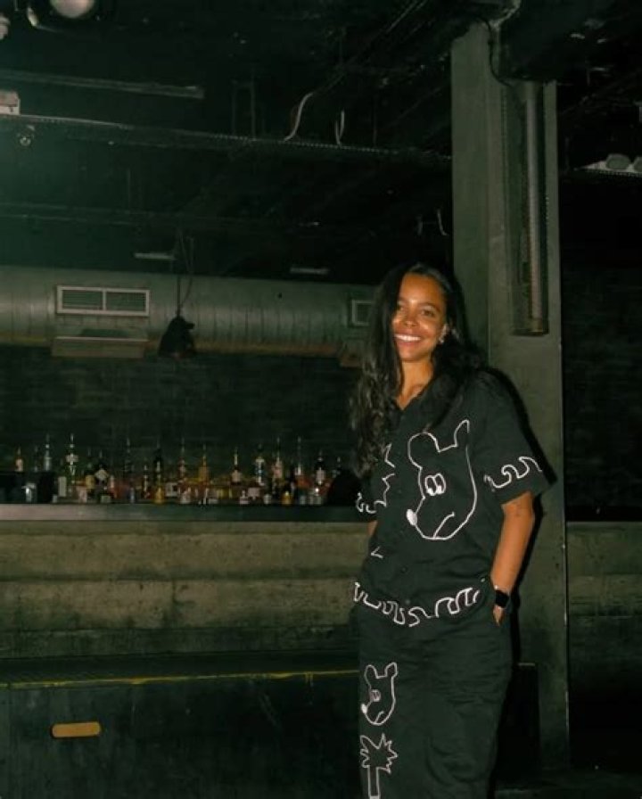 Meet The Singer On Instagram ·
