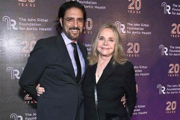 Michael Barnes Net Worth, Age, Height, Bio, Birthday, Wiki!